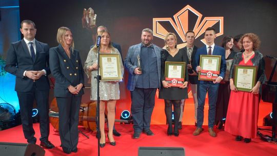 Sudecki Kryształ dla Gospodarstwa Rolnego "Szczypiorki" z Tuszyna i Cydru Radosnego z Piskorzowa