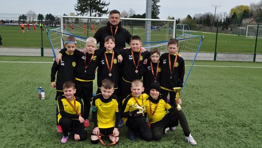 Sukces młodych piłkarzy z Ostroszowic Sukces młodych piłkarzy z Ostroszowic