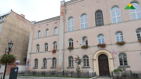 Świdnicka biblioteka i MOPS zostaną odnowione