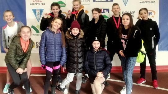 ŚWIETNE WYNIKI MŁODYCH LEKKOATLETÓW