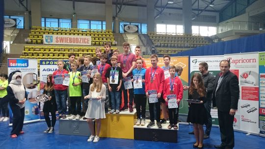 ŚWIETNE WYNIKI ZAWODNIKÓW MKS 9 NA ZAWODACH W ŚWIEBODZICACH