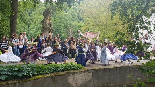 Świętojańskie tradycje po czesku. Ruszają zapisy na bezpłatny wyjazd