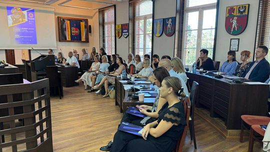 Szkolenie z ochrony ludności i obrony cywilnej dla pracowników samorządowych z powiatu dzierżoniowskiego