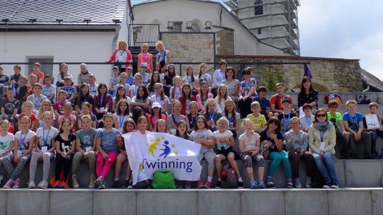 SZUKAMY PODOBIEŃSTW Z LANSKROUN