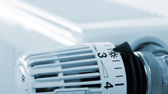 Termostat grzejnikowy – wygoda i oszczędność w jednym