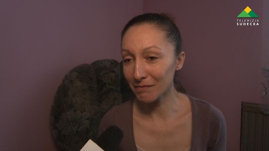 TRUDNA SYTUACJA RODZINY PO POŻARZE W LEWINIE KŁODZKIM