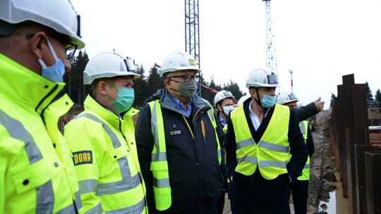 TRWA BUDOWA DOLNOŚLĄSKIEGO CENTRUM SPORTU NA POLANIE JAKUSZYCKIEJ
