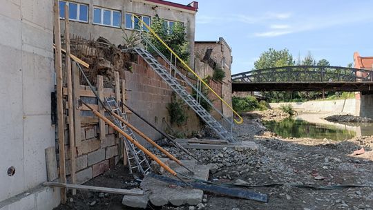 Trwają prace remontowe koryta Nysy