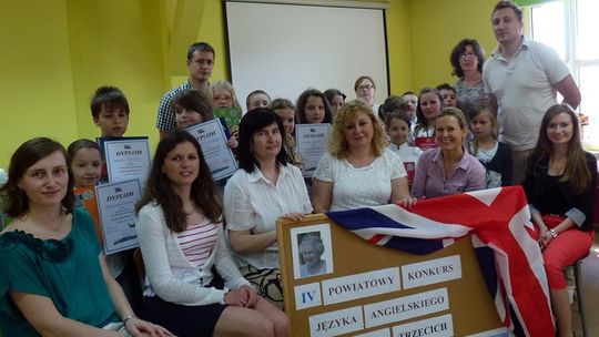 TRZECIOKLASIŚCI ZNAJĄ ANGIELSKI