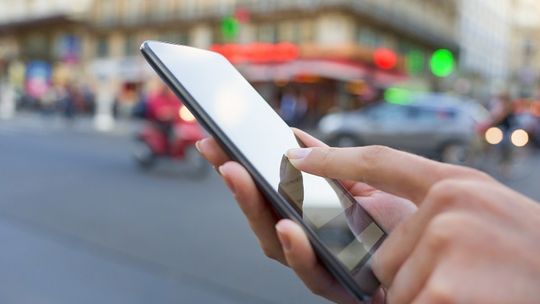 Ubezpieczenia mobilne w natarciu: w jaki sposób rozwija się ta branża?