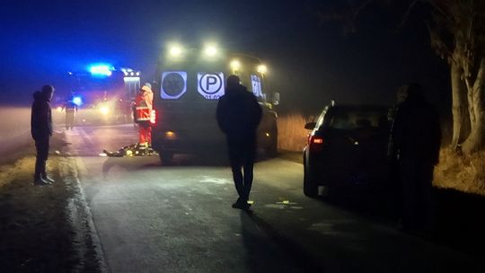 Uciechów - Jaźwina. Śmiertelne potrącenie pieszego Uciechów - Jaźwina. Śmiertelne potrącenie pieszego