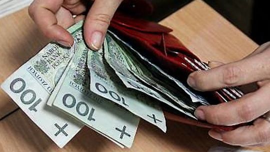 UCZCIWA MIESZKANKA DZIERŻONIOWA