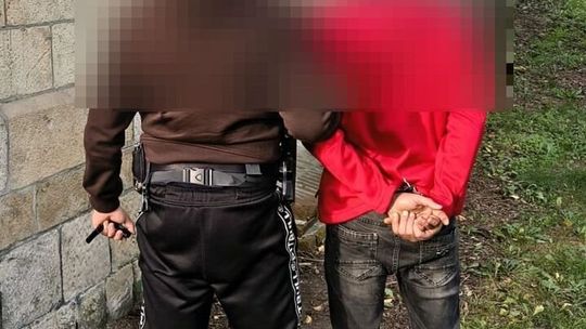 Ukradli puszkę z pieniędzmi przeznaczonymi dla chorego dziecka. Bystrzyccy policjanci już następnego dnia ustalili sprawców