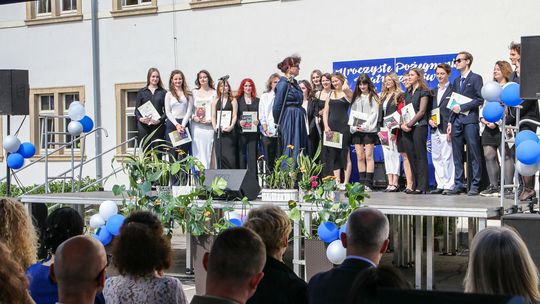 Uroczyste pożegnanie absolwentów Chrobrego w Kłodzku