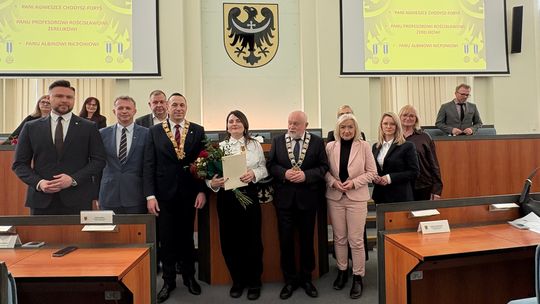 Uroczystość wręczenia Złotej Odznaki Honorowej „Zasłużony dla Województwa Dolnośląskiego”.
