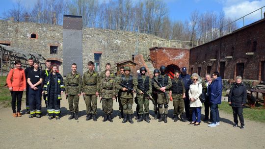 V OBÓZ SPRAWNOŚCIOWY NAUKOWYCH KLAS MUNDUROWYCH