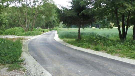 W Bardzie widać efekty naprawy dróg po powodzi z 2024 roku