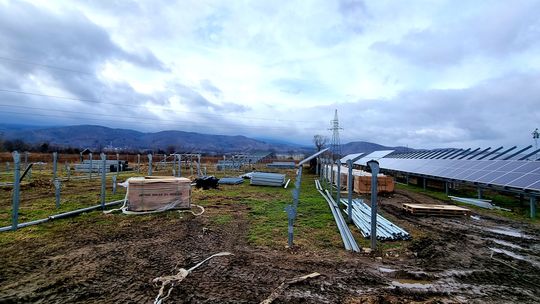 W Bielawie powstaje pierwsza wielkopowierzchniowa farma solarna