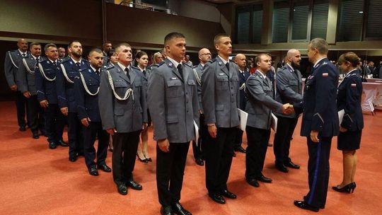 W Dzierżoniowie uczczono 107. rocznicę Policji Państwowej i 100. rocznicę utworzenia stanowiska dzielnicowego