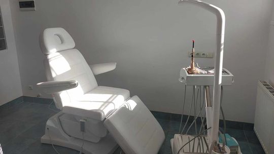 W kłodzkiej podstawówce otwarto gabinet stomatologiczny