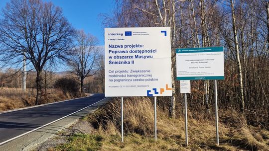 W latach 2024-2025 Powiat Kłodzki zrealizował roboty budowlane w ramach projektu pn. „Poprawa dostępności w obszarze Masywu Śnieżnika II” W latach 2024-2025 Powiat Kłodzki zrealizował roboty budowlane w ramach projektu pn. „Poprawa dostępności w obszarze Masywu Śnieżnika II”