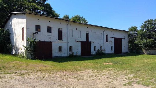 W OSTROSZOWICACH POWSTANIE NOWY OBIEKT Z PRZEZNACZENIEM NA CELE SPORTOWE