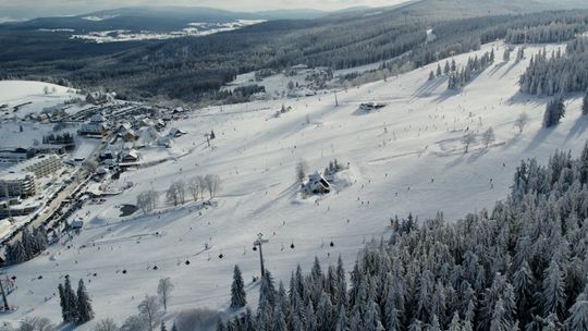 W Zieleńcu udostępniono narciarzom wszystkie trasy