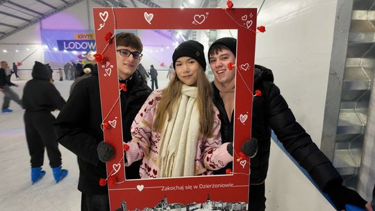 Walentynkowe Szaleństwo na Lodowisku czyli Ice Disco w Dzierżoniowie