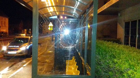 WANDAL ZATRZYMANY DZIĘKI REAKCJI MIESZKAŃCÓW