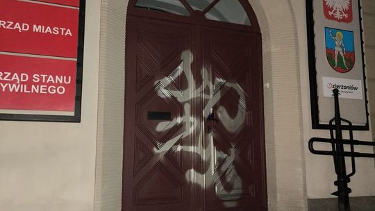 Wandalizm się nie opłaca. Sprawca zniszczeń skazany wyrokiem sądu