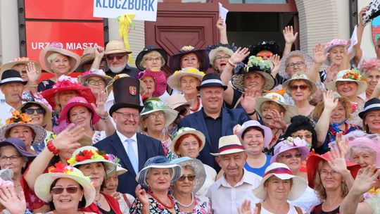 WIELKA PARADA KAPELUSZY