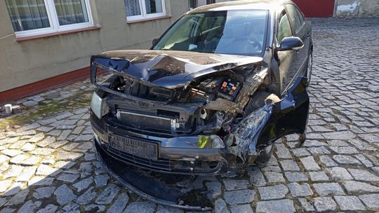 Wilków Wielki, Skodą wjechał w płot i latarnię na "ósemce"