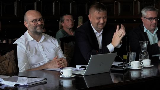 Wotum zaufania i absolutorium dla Michała Piszko, burmistrza Kłodzka
