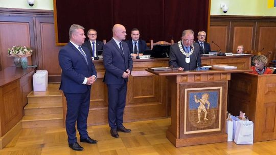 WRZEŚNIOWA SESJA RADY MIEJSKIEJ W DZIERŻONIOWIE