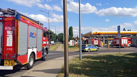 Wyciek gazu powodem zamknięcia stacji paliw w Dzierżoniowie