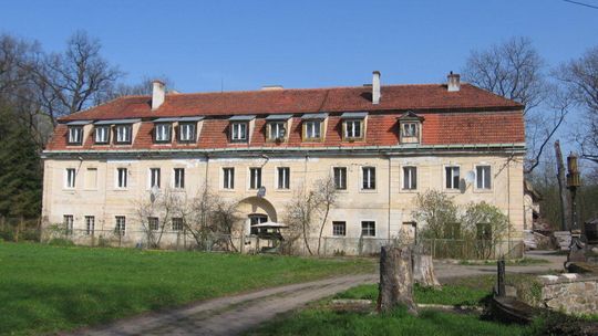 Wykaz nieruchomości Powiatu Dzierżoniowskiego przeznaczonej do zbycia w trybie przetargu ustnego nieograniczonego