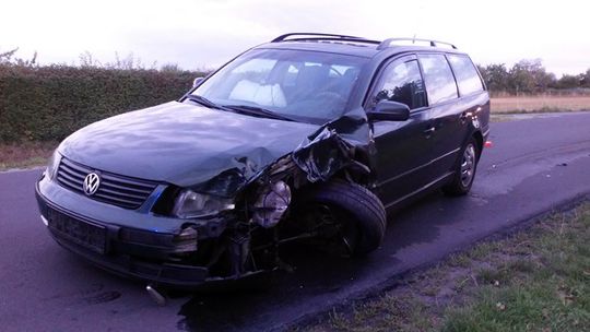 WYPADEK NA DRODZE DZIERŻONIÓW-WŁÓKI