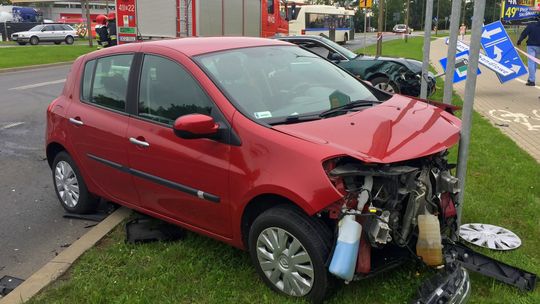 WYPADEK NA PIASTOWSKIEJ W DZIERŻONIOWIE