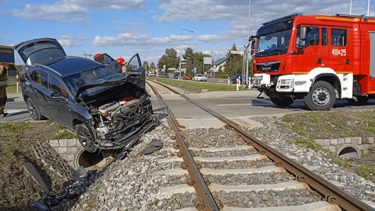 Wypadek na przejeździe kolejowym w Bielawie