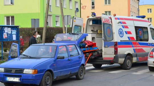 WYPADEK NA PRZEJŚCIU W DOBROCINIE