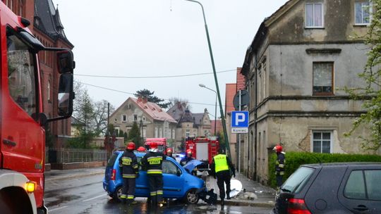 WYPADEK W DZIERŻONIOWIE