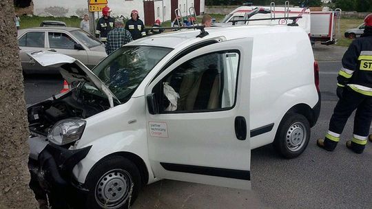 WYPADEK W OSTROSZOWICACH