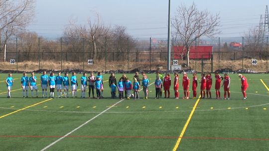 WYSOKA WYGRANA BIELAWSKIEJ DRUŻYNY DZIEWCZĄT