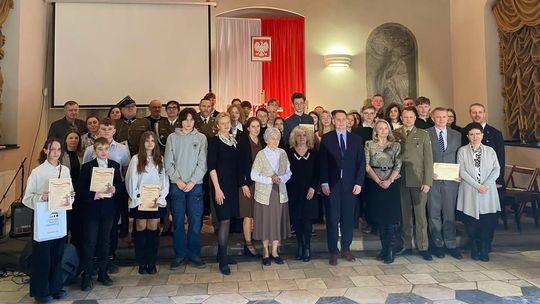 X edycja Powiatowego Konkursu „Katyń – Golgota Wschodu” za nami X edycja Powiatowego Konkursu „Katyń – Golgota Wschodu” za nami