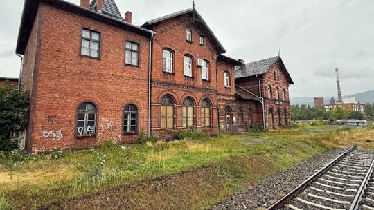 Z Bielawy do Srebrnej Góry – kolejowym szlakiem przez Polskie Como wzdłuż Linii Kolejowej nr 318