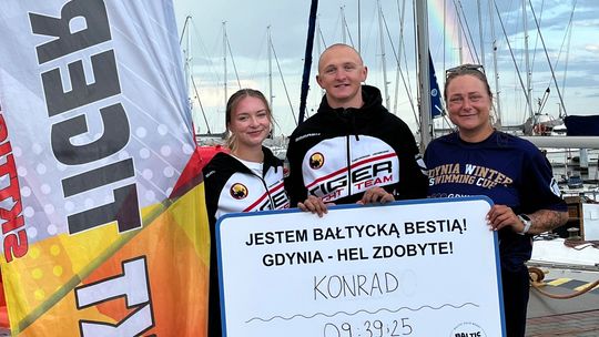 Z Pieszyc na Hel wpław! Niezwykły wyczyn Konrada Potockiego