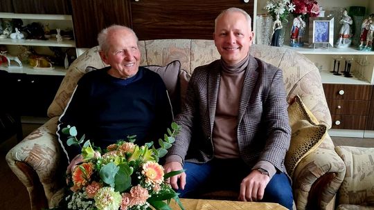 Z wizytą na urodzinach u bielawskiego 102-latka