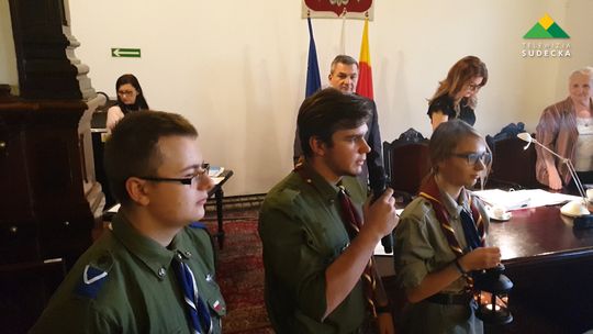 ZA NAMI OSTATNIA W TYM ROKU, III SESJA RADY MIEJSKIEJ W KŁODZKU