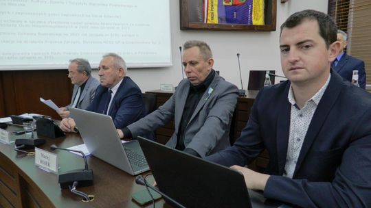 Za nami ostatnia w tym roku sesja Rady Powiatu Dzierżoniowskiego