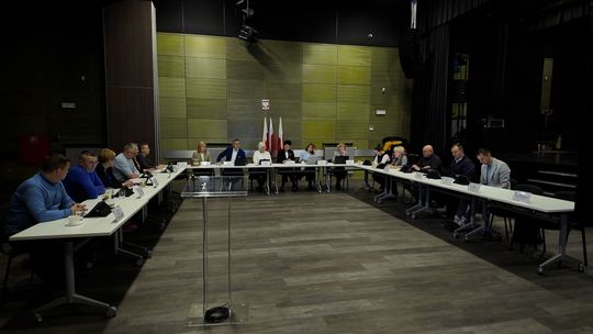 Za nami sesja Rady Miejskiej w Pieszycach Za nami sesja Rady Miejskiej w Pieszycach